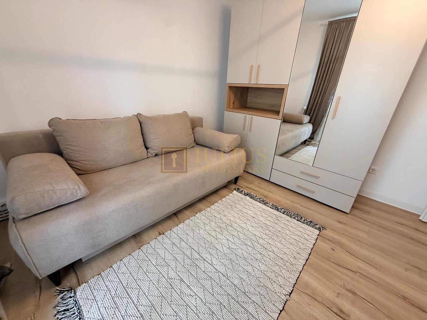 3 camere: 2 dormitoare, vis a vis de Uranus Plaza, apartament superb! - Poză 7