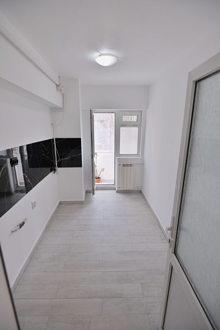 Vanzare Apartament 2 Camere Stradal Bd.Decebal - Rond Alba Iulia - Poză 1