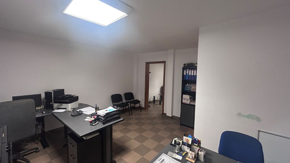 Spatiu de inchiriat - Poză 7