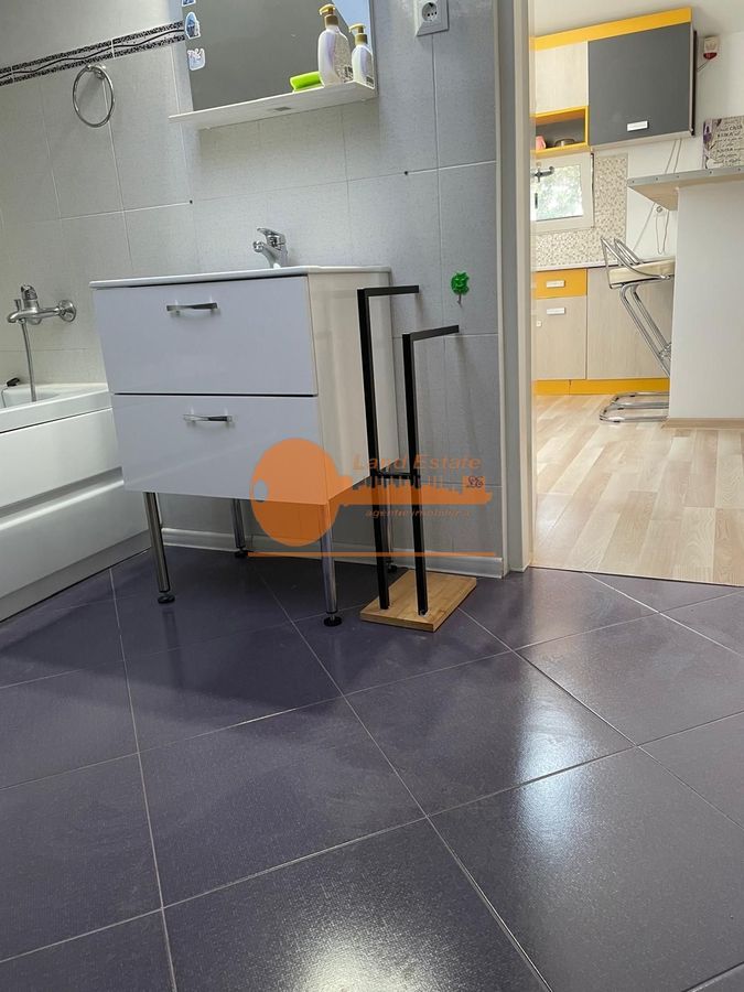 Apartament 2 camere | Mansardă | Parcare | Damaroaia - Poză 11