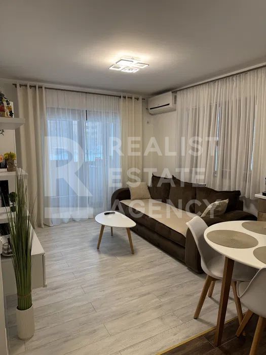 Vânzare, apartament, 2 camere, în zona Militari Residence - Poză 1
