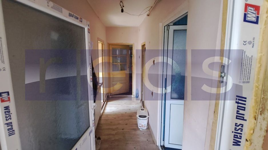 VANZARE CASA 5 CAMERE | TEREN 660 MP | ROSIORI DE VEDE - Poză 12