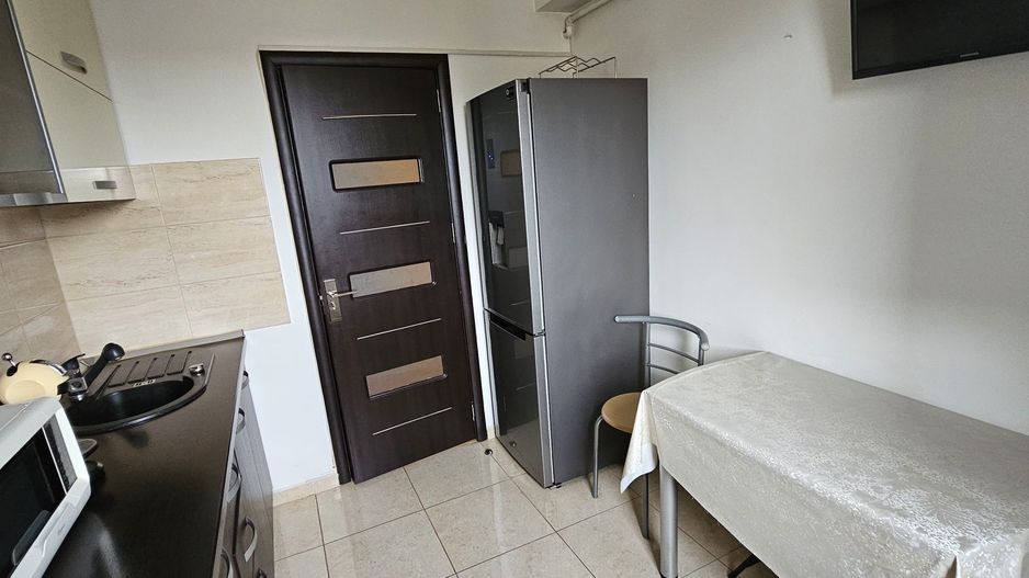 Închiriez apartament 3 camere Militari Residence - Poză 7
