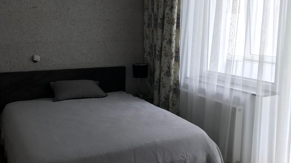 Apartament 3 camere decomandat, garaj si boxa proprietate - Poză 4