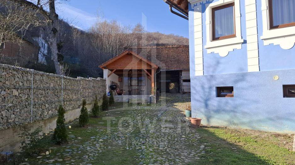 Casa renovata in Fantanele - Poză 4