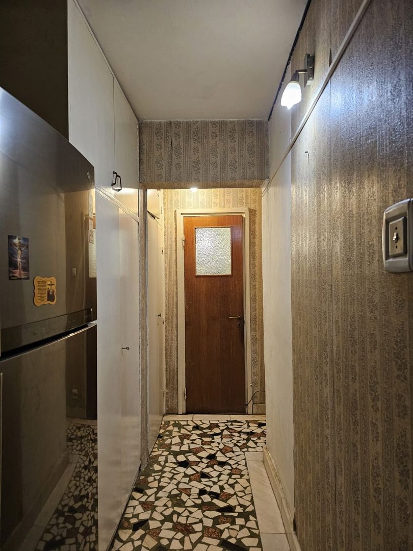 De vanzare apartament cu 4 camere , Soseaua Giurgiului sector4 - Poză 8