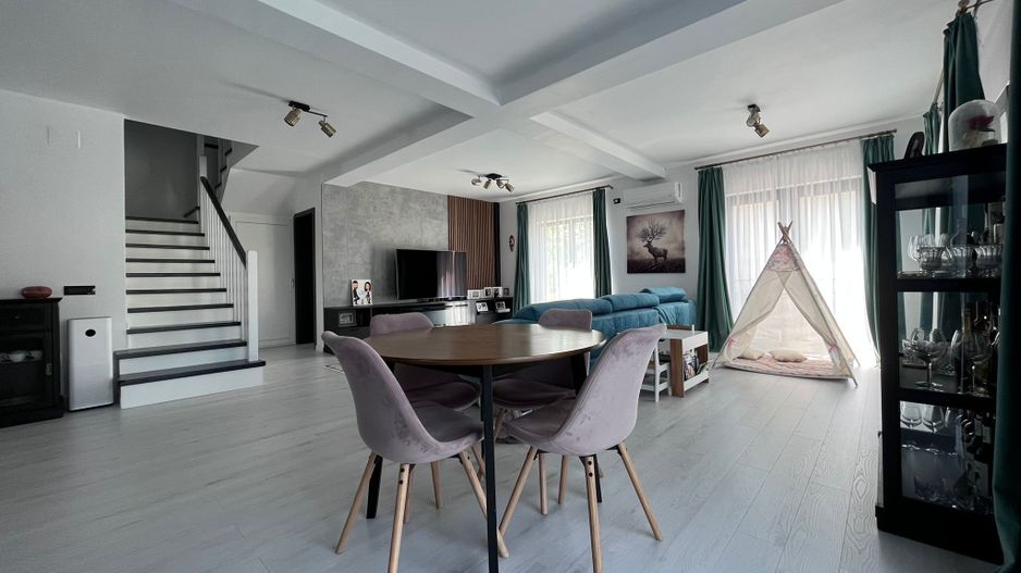 VILA DE LUX CLINCENI - Poză 2