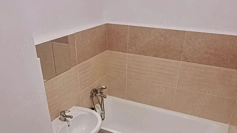 Garsoniera Renovata, etaj 1. Grand Arena. - Poză 7