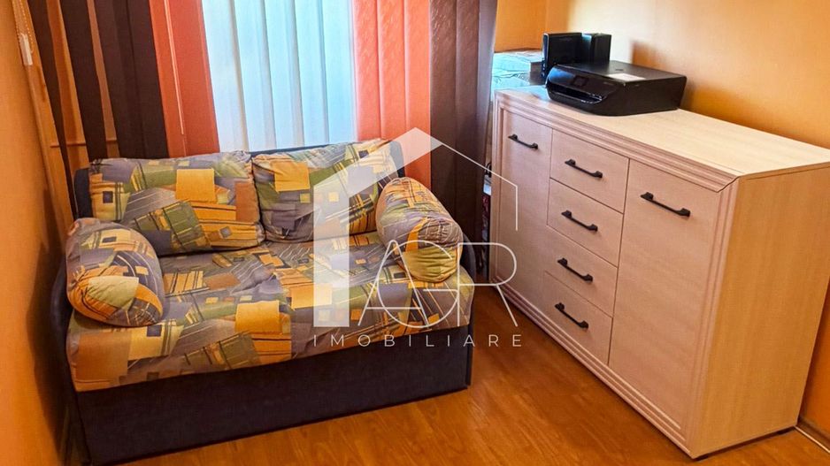 Apartament cu 3 camere, decomandat, zona 9 Mai - Poză 10