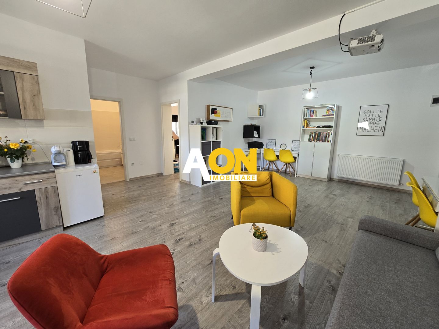 Apartament 3 Camere Decomandat, Zona Centru, Bloc Nou - Poză 1