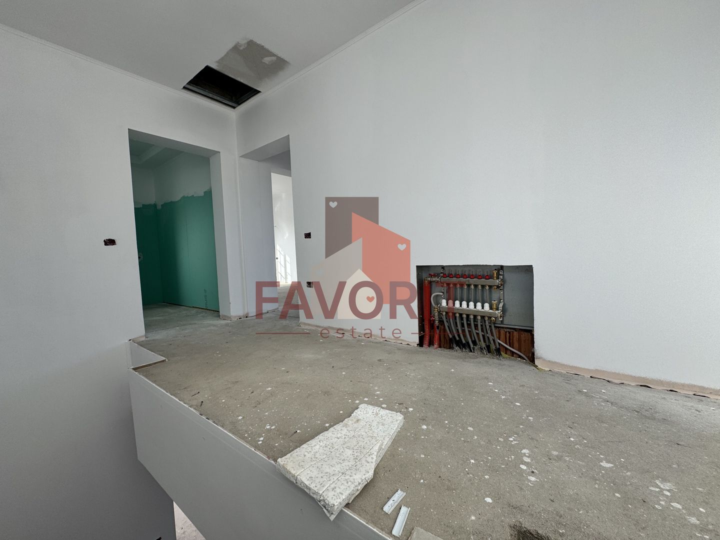 Casa Individuala in Mosnita. La asfalt. Cu Carport - Poză 18