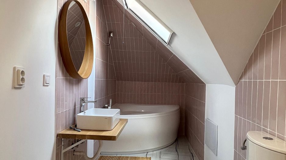 Conac 10 camere | renovat integral | Arefu | Baraj Vidraru - Poză 25