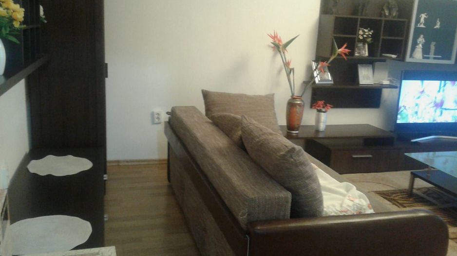 Apartament de inchiriat pe Faleza Dunarii - 3 camere, 105 mp, parter - Poză 12
