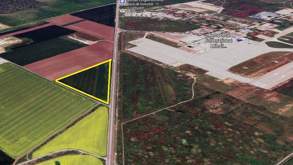 Teren Intravilan 4,5 ha – Poziție Strategică vis-à-vis de Aeroportul MK - Poză 2