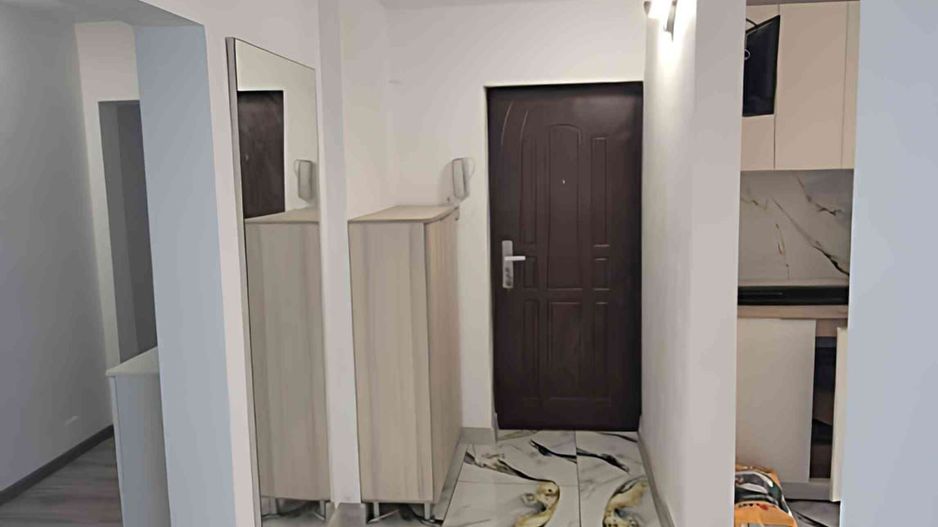 AP. 4 CAMERE - BOXA INCLUSA, PARCARE INCLUSA, CENTRALA, COMIS 0% - Poză 5