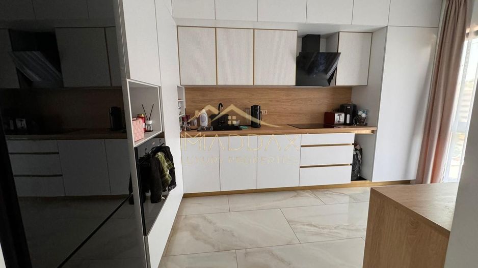 Vila moderna 6 camere // 190mp // teren 300mp / Tunari - Poză 9