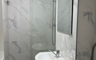 Apartament cu 4 camere, decomandat, 80 mp utili, zonă centrală - Poză 8