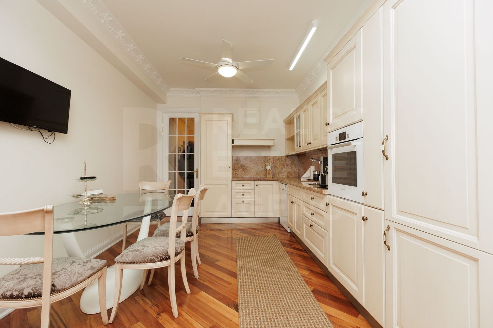 Chirie, apartament, 3 camere, strada Sfatul Țării, Centru - Poză 10