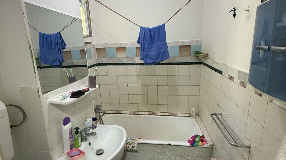 Ap 4 camere 67 mp Mega mall-bloc izolat termic-terasă refăcută! - Poză 12