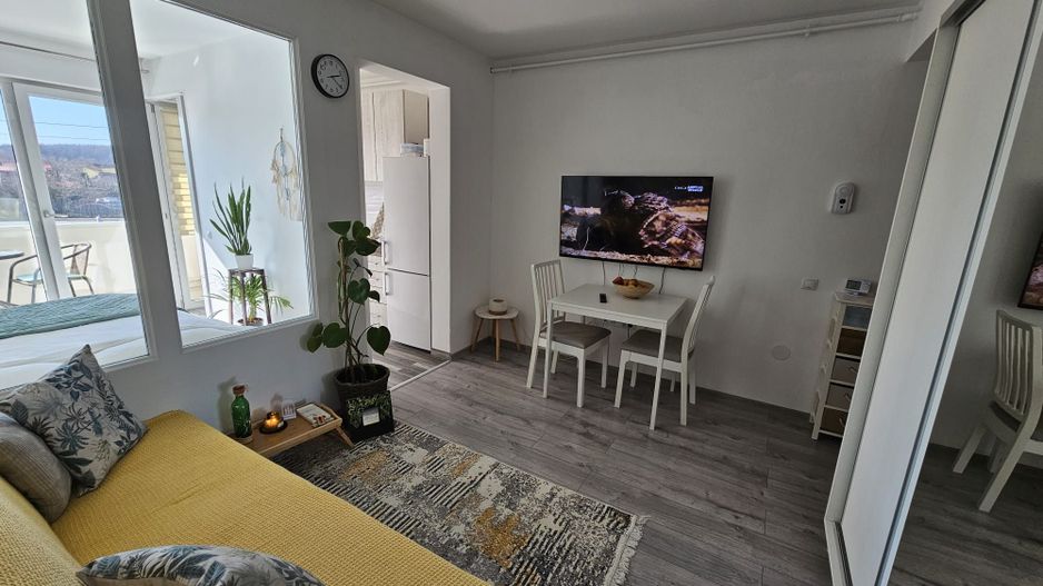 Garsoniera moderna si spatioasa de vanzare Calea Cisnadiei - Poză 1
