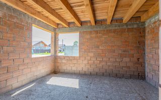 Oportunitate Casă la Roșu în Harman – Ideală pentru Personalizare - Poză 7