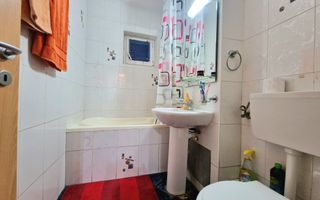 Apartament spatios cu 3 camere | Soarelui | Judetean - Poză 10