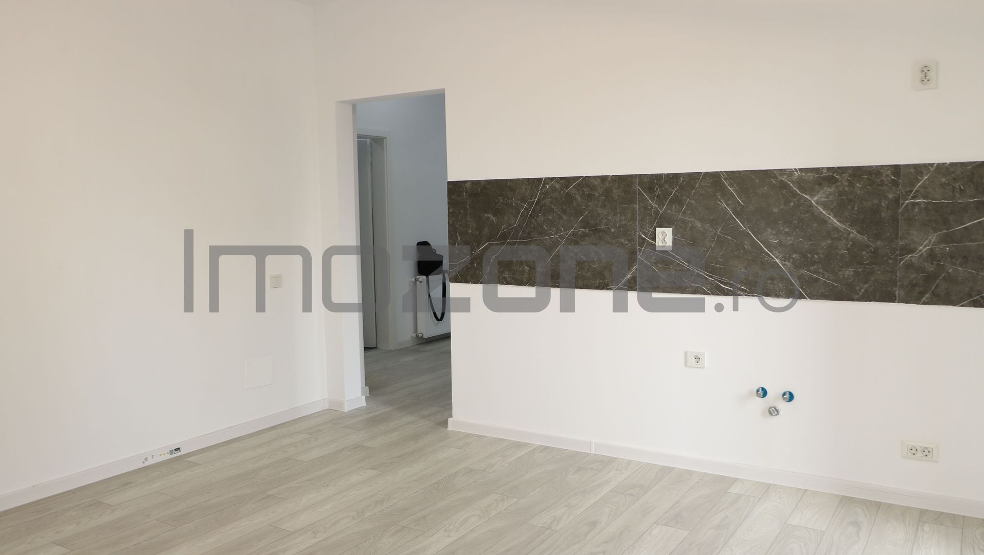 3 CAMERE LA PARTER CU CURTE PROPRIE DE 57MP,  2 BAI, POZITIE PE SUD, COMISION 0% - Poză 8