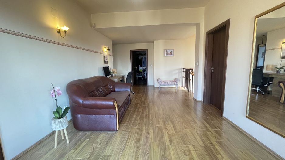 Casa eleganta si luminoasa,situata in zona de case -Mehala - Poză 21