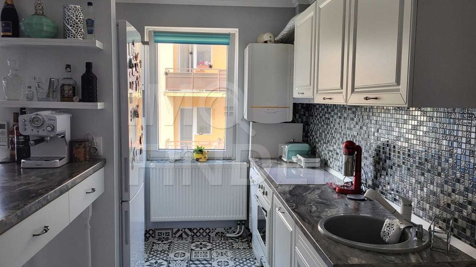 Vanzare 3 camere Buna Ziua, etaj 1, parcare - Poză 5