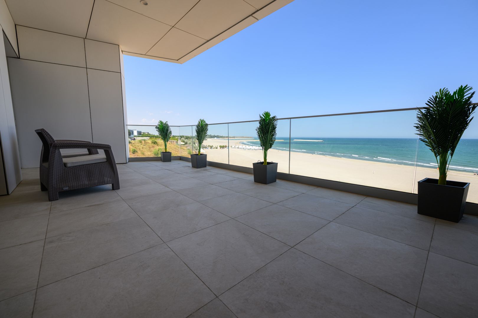 PENTHOUSE CU PISCINA, VEDERE PANORAMICA LA MARE/FALEZA OLIMP - Poză 14