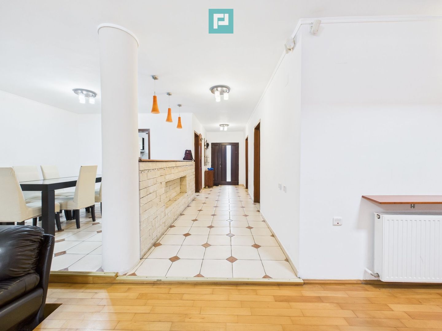 Casă spațioasă în Popești-Leordeni - Poză 10