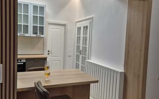 AP. 2 CAMERE VICTORIEI, PRIMA INHCIRIERE, RENOVAT, CENTRALA, PARCARE - Poză 6