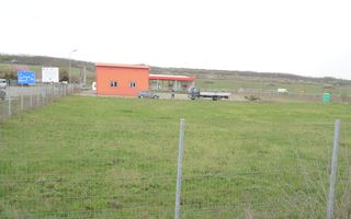 Teren cu regim economic -zona de utilitati publice - Poză 2