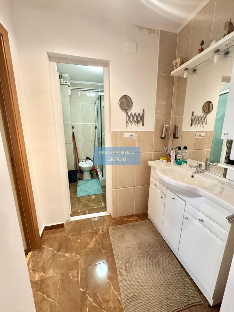 Apartament 3 camere, 64 mp, Nicolae Titulescu, etaj 4 - Poză 9