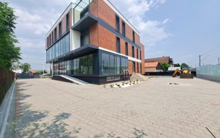 Cladire comerciala situata la drum intens circulat, 1365 mp utili + 20 parcari - Poză 6