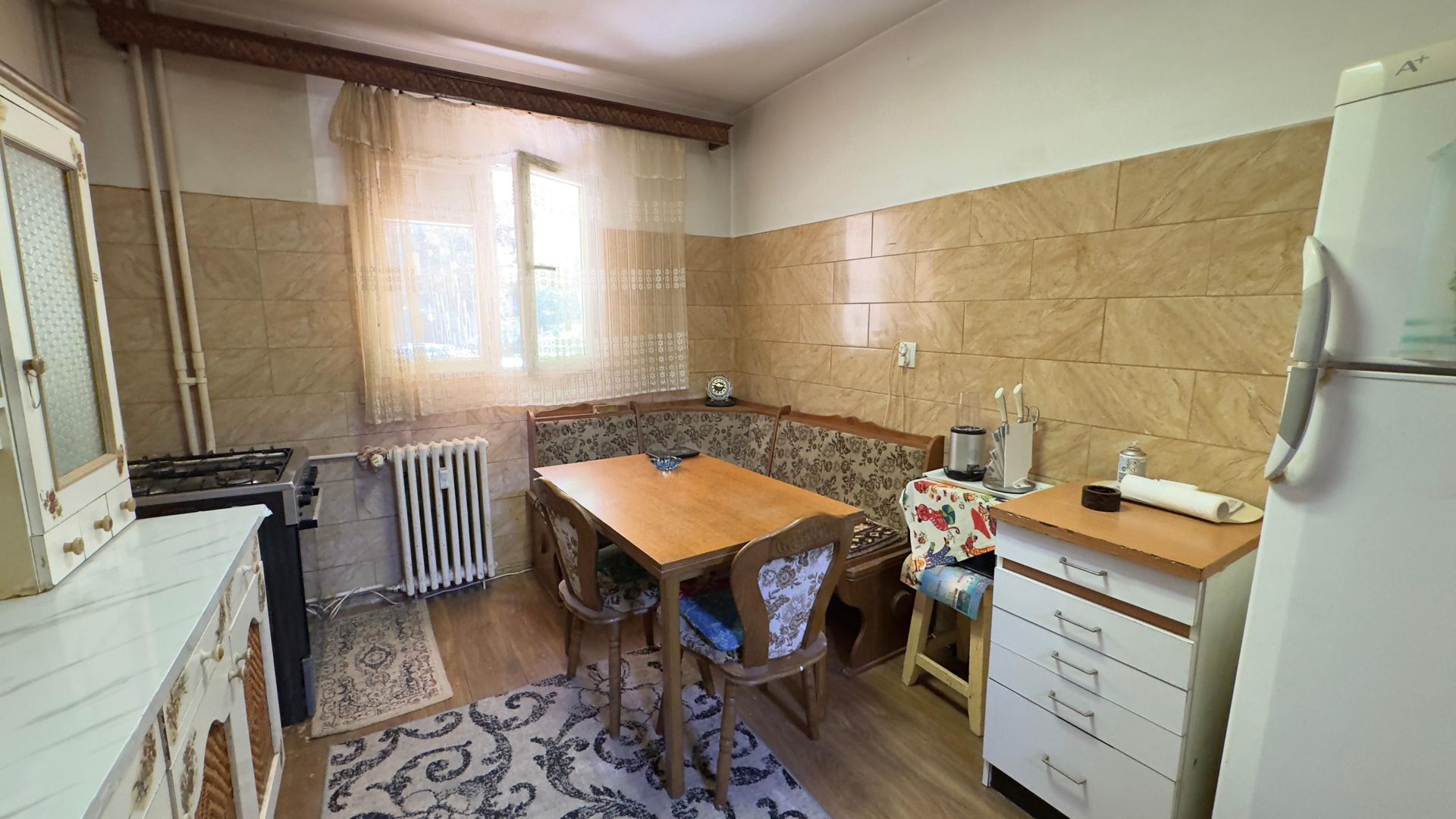 Apartament 4 Camere Teiul Doamnei Lacul Tei - Poză 10