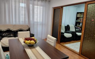 Apartament 4 camere, decomandat, etaj 3/4 - IC Frimu - Poză 7