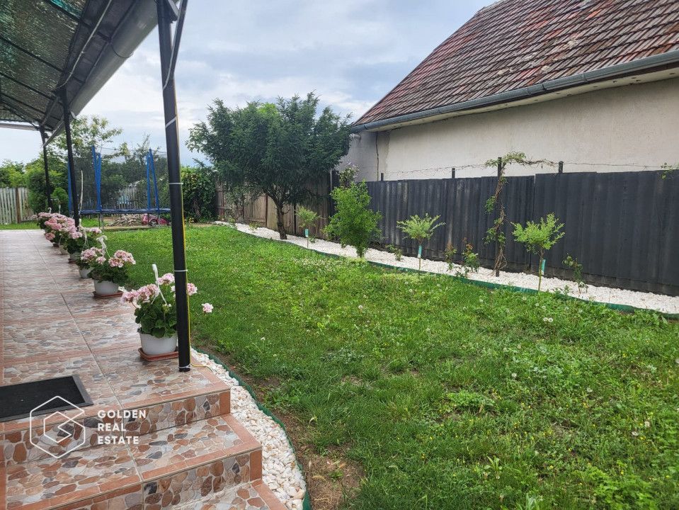 Casa P+M în Curtici, 1080 mp teren, 8 camere - Poză 11