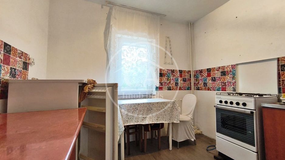 Apartament cu 3 camere de inchiriat in zona Decebal, Oradea - Poză 8