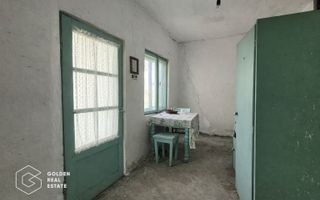 Casa cu doua corpuri de cladire, localitatea Chesint - Poză 8