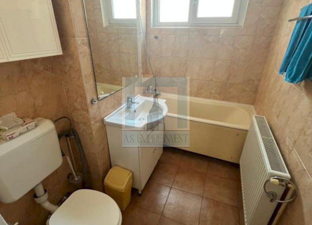 Apartament 3 camere - zona Centrul Civic - Poză 12