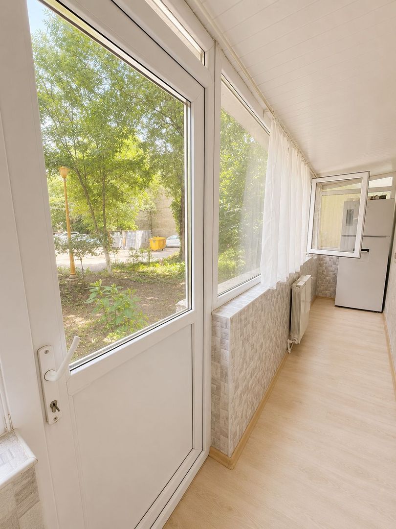 2 camere Confort 1 | Acces facil |Tomis 3 | Balcon 13 mp, beci și boxa - Poză 2