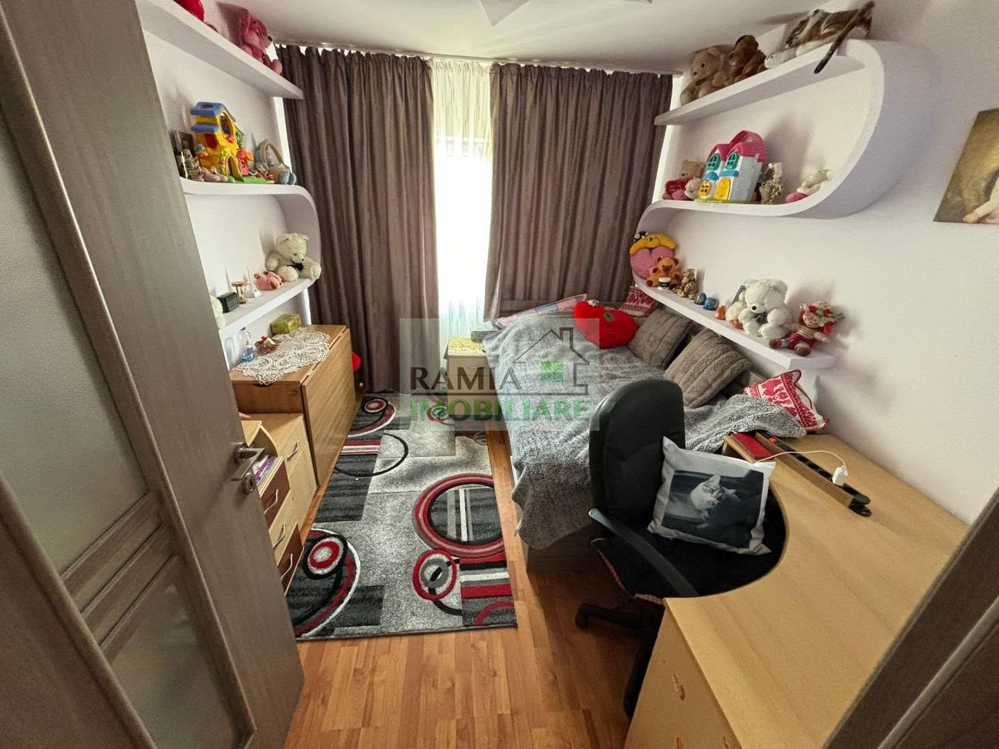 Apartament 3 camere decomandat, 67 mp, 2 băi, Balcon, beci - Poză 6