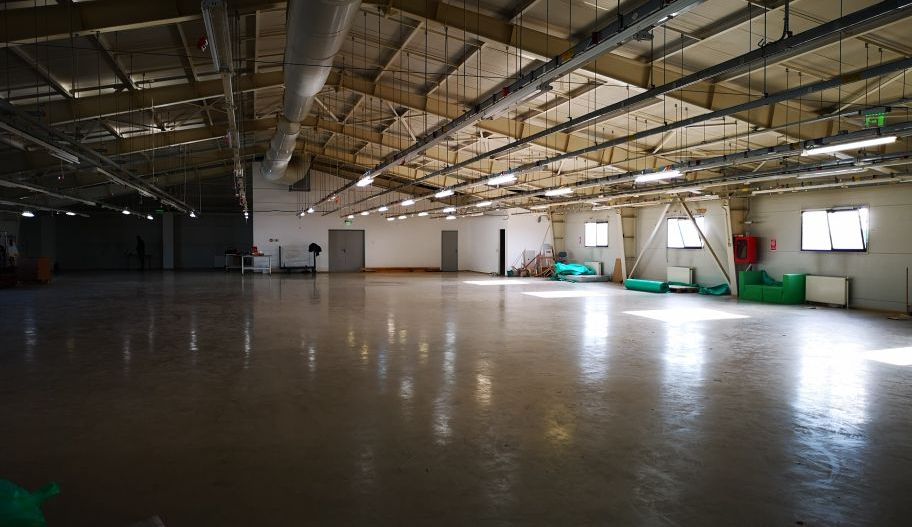 Hala Militari - Poză 1