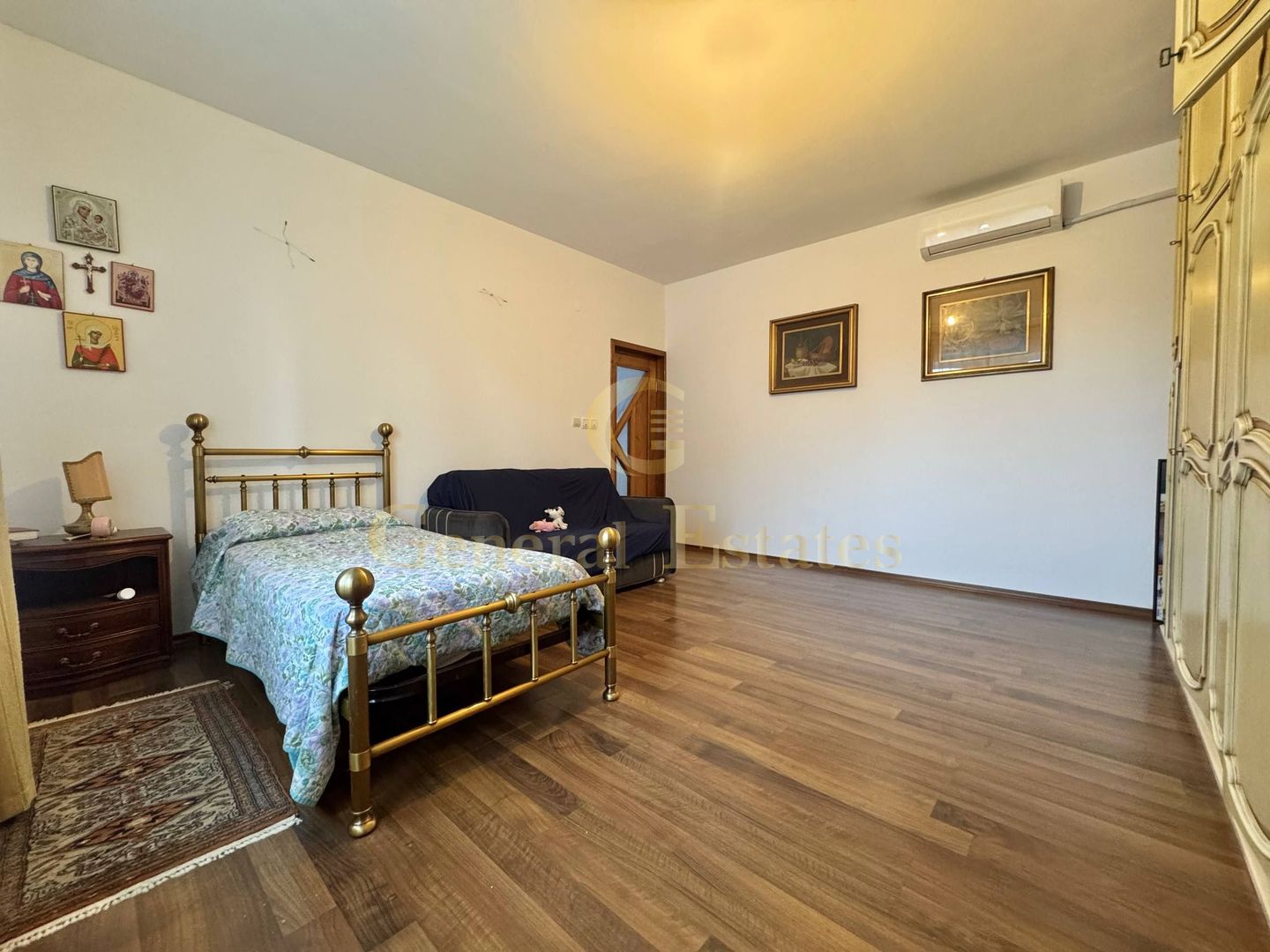 Vânzare Casă  D+P+E - 230 m.p. - Bucium - Poză 12