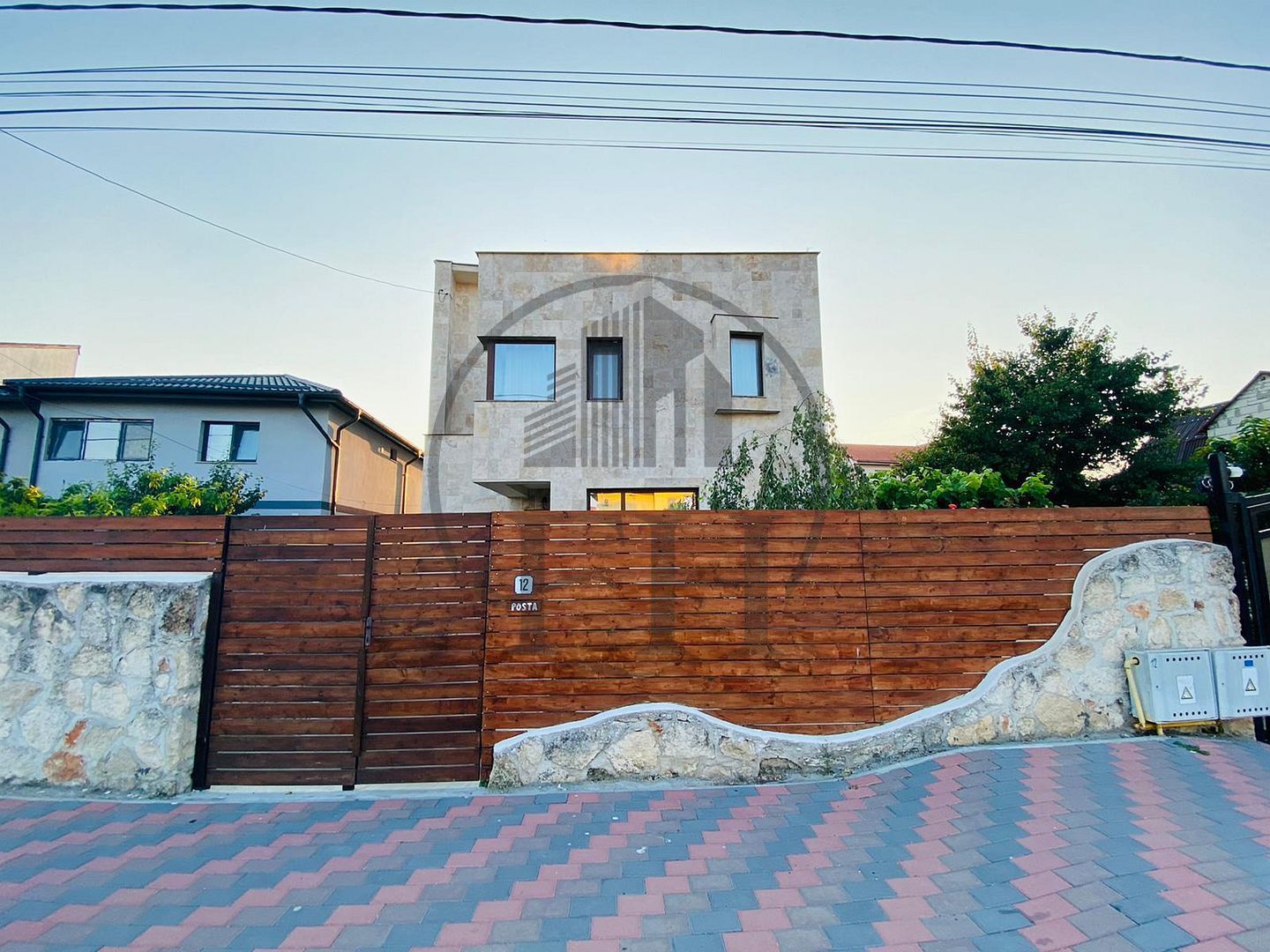 Casă / Vilă cu 6 camere de vânzare în Central, Mangalia - Poză 5