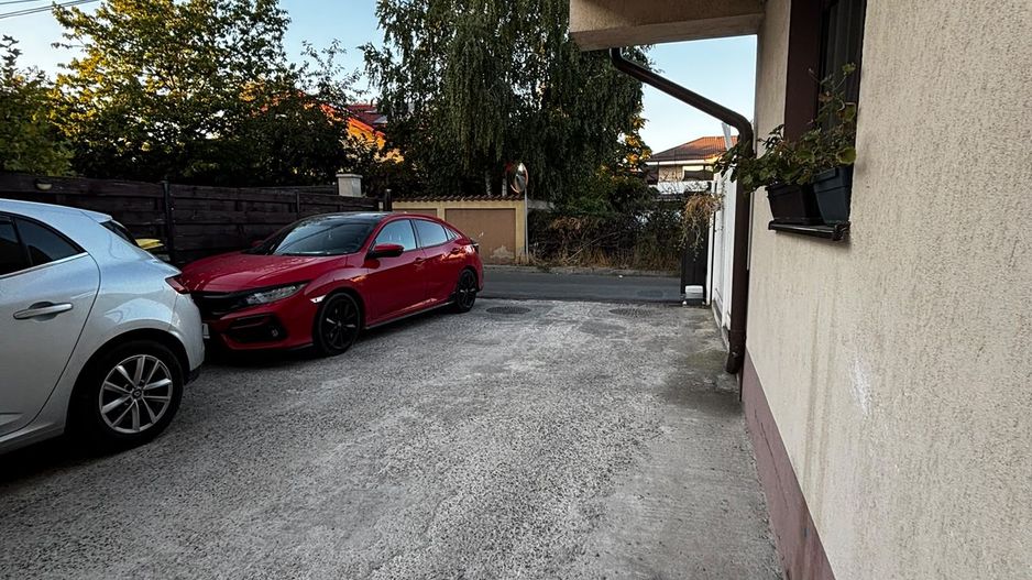 Apartament Modern și Spațios cu Grădină Privată și 2 Locuri de Parcare Incluse! - Poză 5
