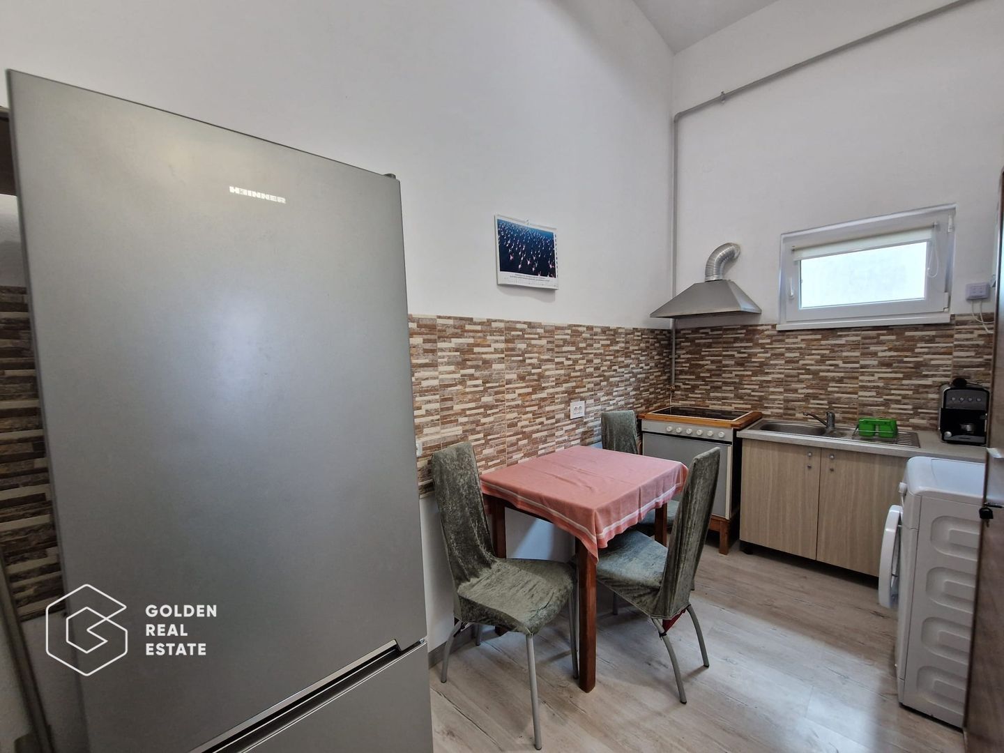 Apartament o cameră, tot confortul, zonă centrală - Poză 5