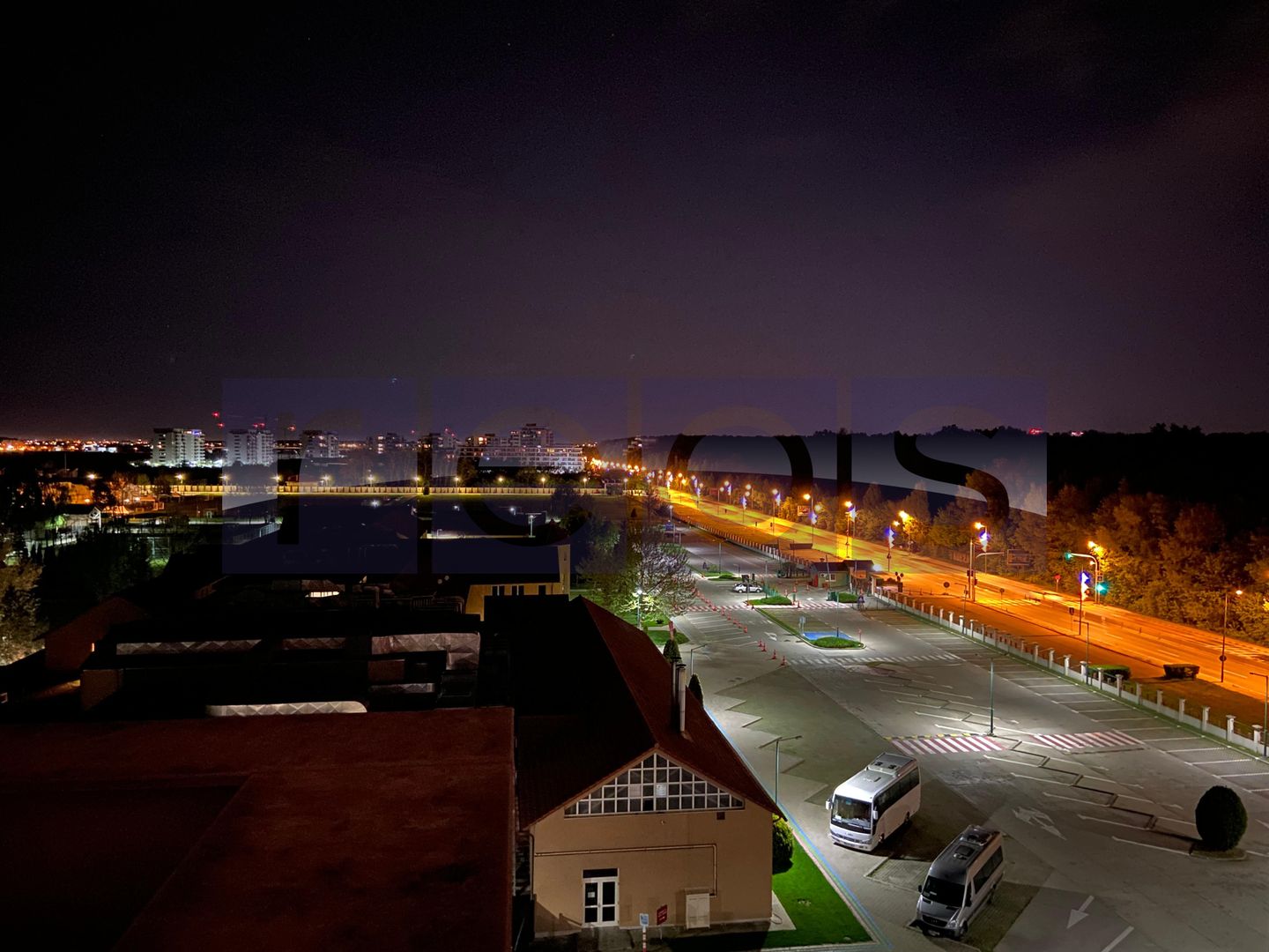 VANZARE APARTAMENT PREMIUM | FINISAJE LUX | 2 LOCURI PARCARE SUBTERAN | TERASA | - Poză 11