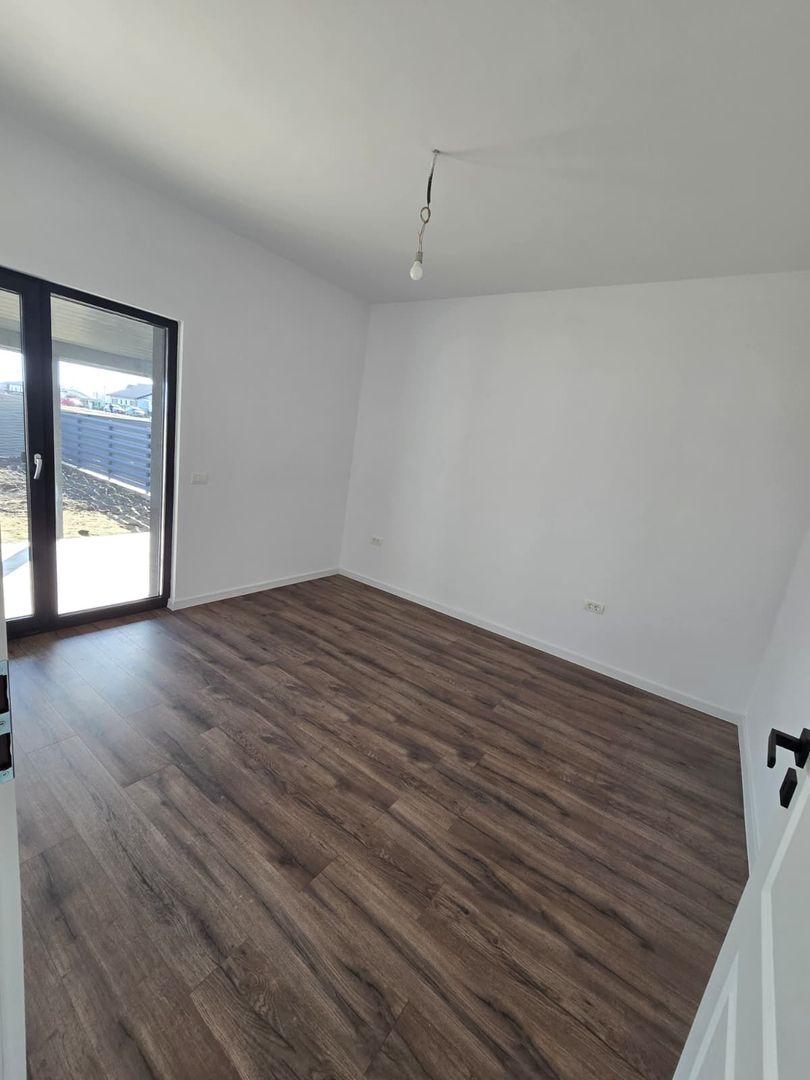 DUPLEX, MOSNITA NOUA, 4 CAMERE - Poză 7